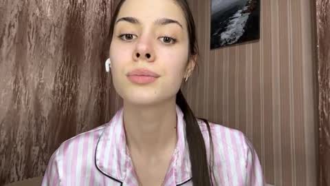 Ayla online show from 10, 4, 2026