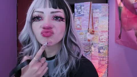     online show from 21, 10, 2025