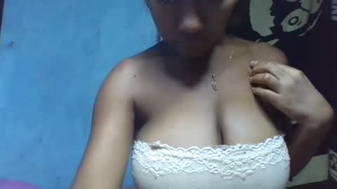 Snapshot of verolla31 chatting on 12, 1, 2025 verolla31 online show from 12, 1, 2025