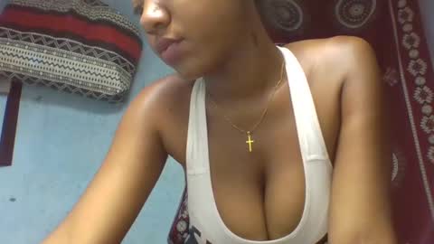 Snapshot of verolla31 chatting on 12, 2, 2025 verolla31 online show from 12, 2, 2025