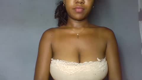 Snapshot of verolla31 chatting on 26, 2, 2025 verolla31 online show from 26, 2, 2025