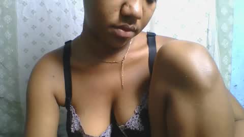 Snapshot of verolla31 chatting on 17, 10, 2025 verolla31 online show from 17, 10, 2025