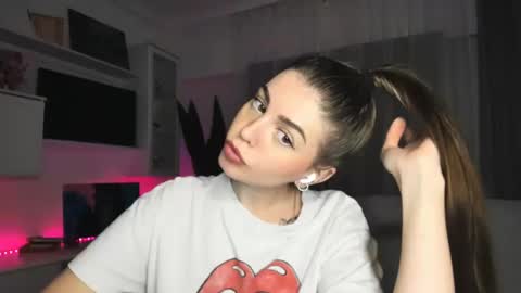 Lolitalolz online show from 26, 1, 2025