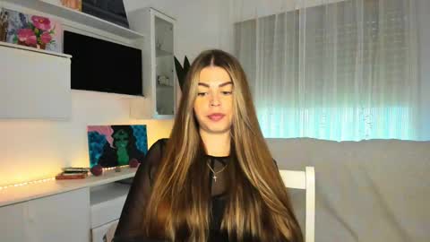 Lolitalolz online show from 27, 2, 2025