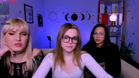 Snapshot of veronica_bubble chatting on 22, 2, 2026 Ronni online show from 22, 2, 2026