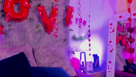 Veronica Olson online show from 15, 2, 2025