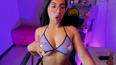 VeronicaCream  online show from 19, 4, 2026
