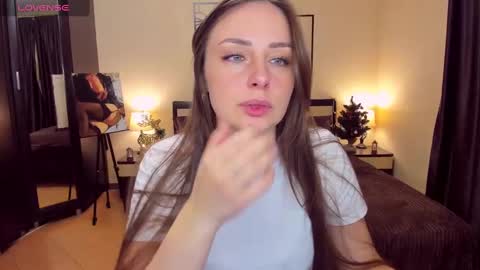 Snapshot of veronicafreman chatting on 3, 1, 2025 Veronica online show from 3, 1, 2025