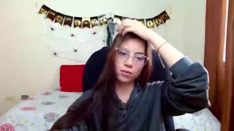 Veronica Miller online show from 8, 10, 2025