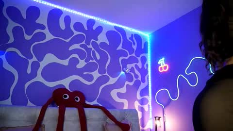 Snapshot of verosmit1 chatting on 3, 11, 2025        online show from 3, 11, 2025