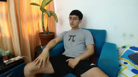 versatileguuy online show from 15, 5, 2026