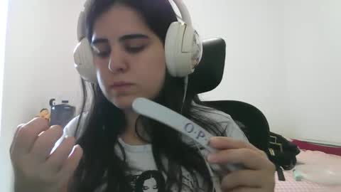 Snapshot of veruca99 chatting on 27, 10, 2025 veruca99 online show from 27, 10, 2025