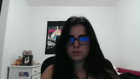 Snapshot of veruca99 chatting on 1, 11, 2025 veruca99 online show from 1, 11, 2025