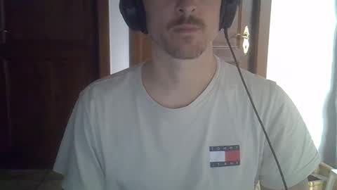 veryhotpervert online show from 3, 4, 2026