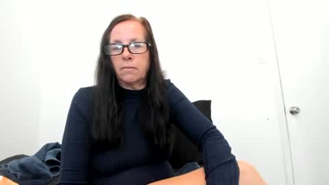 verysassypeachgoddess online show from 8, 7, 2026