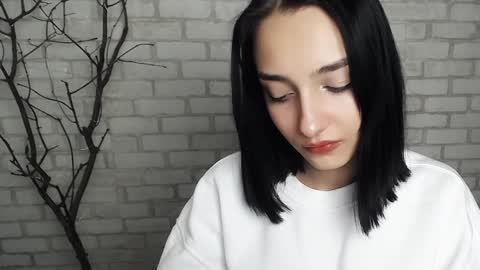 Ana online show from 2, 1, 2025