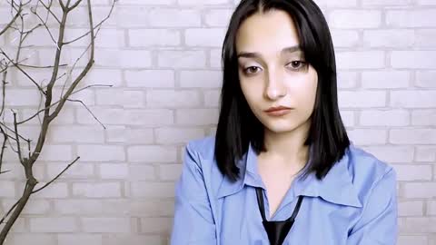 Ana online show from 8, 3, 2025