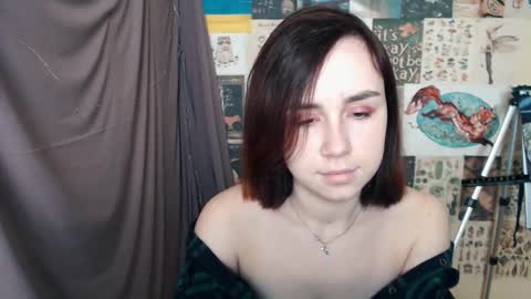 veryveryvery_shy online show from 28, 1, 2025