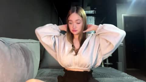 Esta online show from 24, 11, 2025