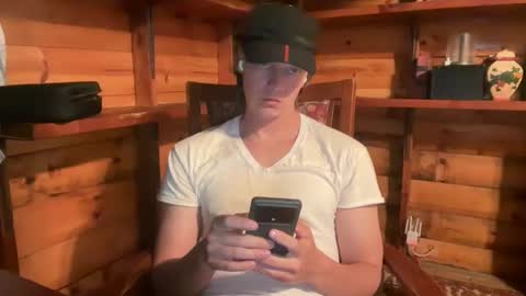 Snapshot of vexelgain chatting on 20, 10, 2025 HendasWerout online show from 20, 10, 2025