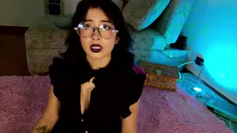 Victoria online show from 5, 8, 2026