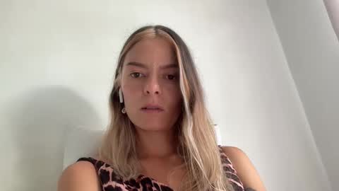 papichulo y mamichula online show from 24, 3, 2026