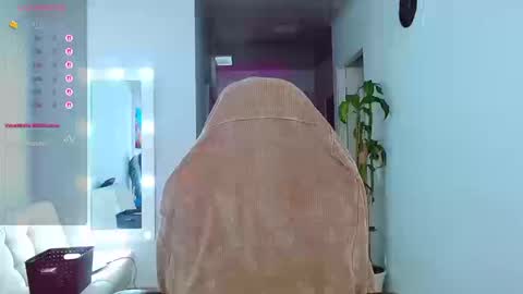 Ariana  online show from 10, 9, 2025