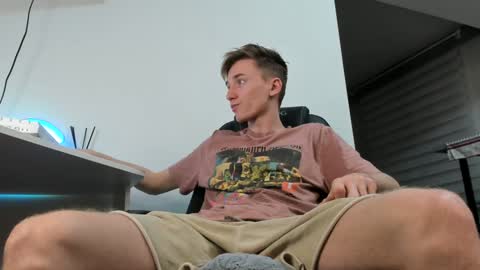 vibemygirl online show from 10, 12, 2024