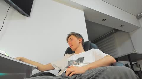 vibemygirl online show from 31, 1, 2025