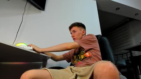 vibemygirl online show from 26, 2, 2025