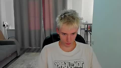 vibemygirl online show from 22, 9, 2025