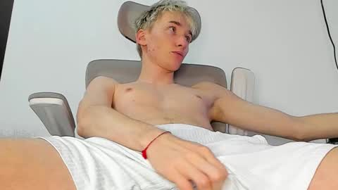 vibemygirl online show from 14, 10, 2025