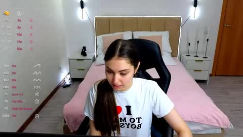 Snapshot of vibetwinkle chatting on 12, 5, 2026 vibetwinkle online show from 12, 5, 2026