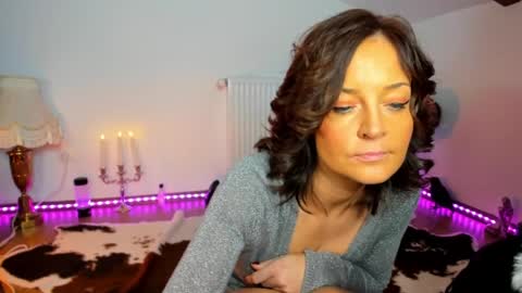 ViciousQueenu can call me Laura online show from 11, 4, 2026