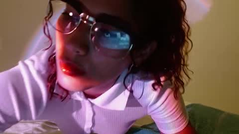 Vicky  online show from 9, 1, 2025