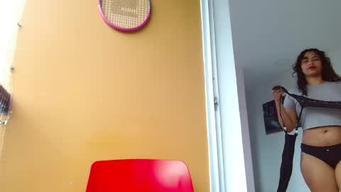 Snapshot of vicky_crazy chatting on 19, 4, 2026 Vicky online show from 19, 4, 2026