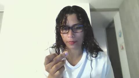 Snapshot of vicky_crazy chatting on 21, 4, 2026 Vicky online show from 21, 4, 2026