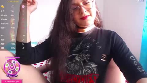 Vicky online show from 19, 12, 2025