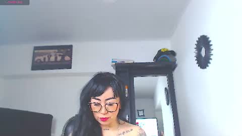 Vicky  online show from 8, 7, 2026