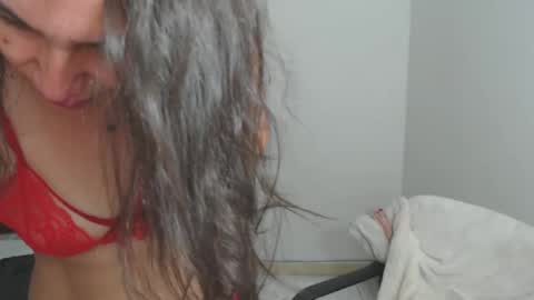 vickyjuice1 online show from 28, 1, 2025