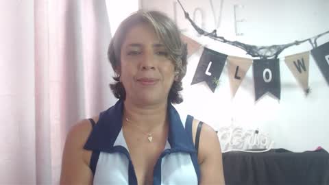 Hi guys   Im victoria  Be the one who can control me in PVT online show from 11, 10, 2025