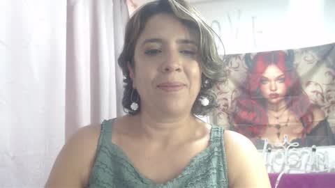 Hi guys   Im victoria  Be the one who can control me in PVT online show from 18, 11, 2025