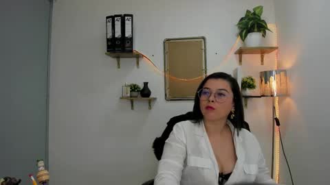 Victoria - You can call me Vicky online show from 5, 1, 2026