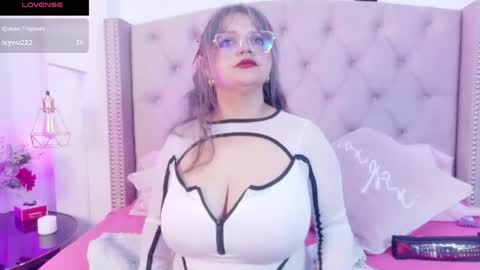 victoria_cherry_ online show from 14, 5, 2026