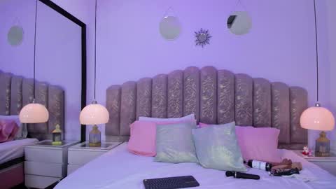 Snapshot of victoria_cooper3 chatting on 2, 2, 2026 valentina online show from 2, 2, 2026