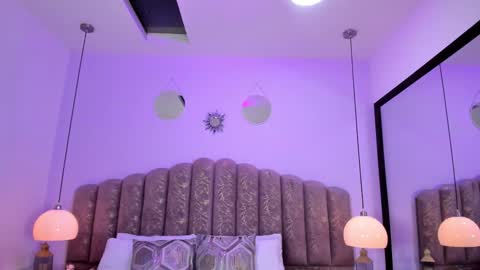 Snapshot of victoria_cooper3 chatting on 4, 3, 2026 valentina online show from 4, 3, 2026