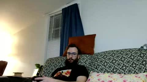 Snapshot of victoria_erian8 chatting on 12, 1, 2025 Victoria and Erian online show from 12, 1, 2025