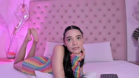 Snapshot of victoria_kitt chatting on 28, 2, 2025 victoria_kitt online show from 28, 2, 2025