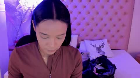 Snapshot of victoria_kitt chatting on 17, 9, 2025 victoria_kitt online show from 17, 9, 2025