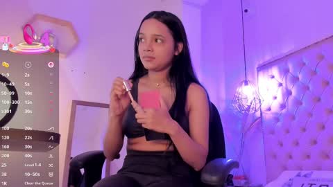 Snapshot of victoria_kitt chatting on 20, 9, 2025 victoria_kitt online show from 20, 9, 2025